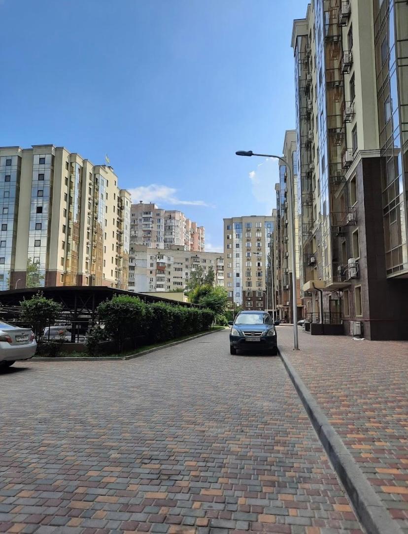 Маршала Малиновського 18 Б 12 Жемчужина Квартира Odessa Eksteriør billede